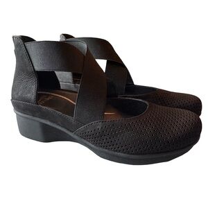 Dansko Laura Black Perforated Nubuck Wedges Crisscross Straps EUR 38 = US 7.5/8